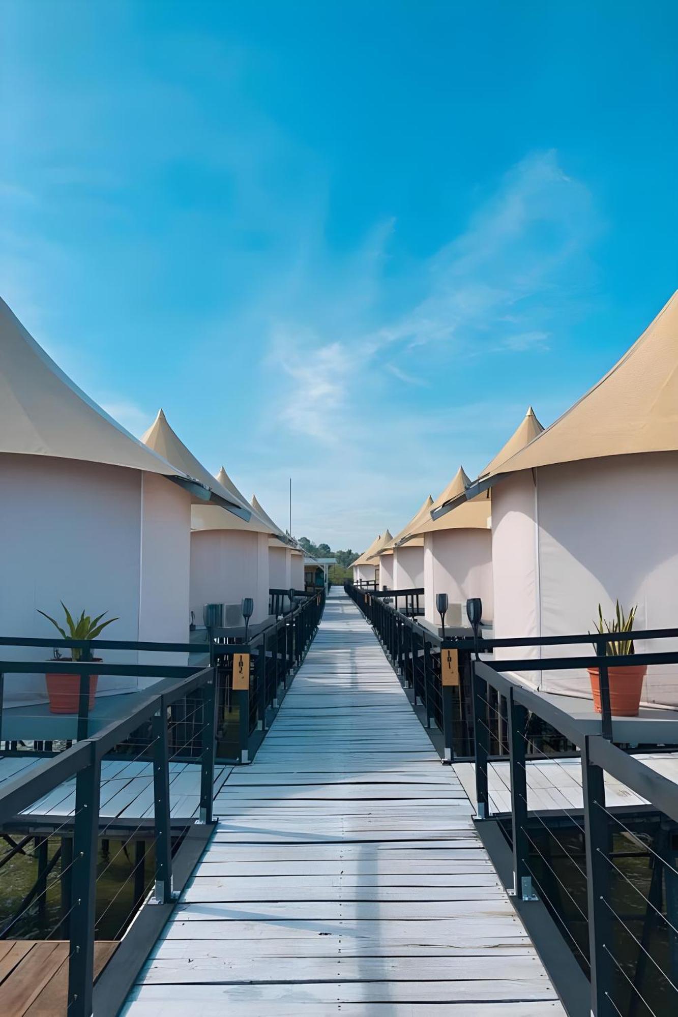 Kiki Beach Resort, Batam Galang Island 외부 사진